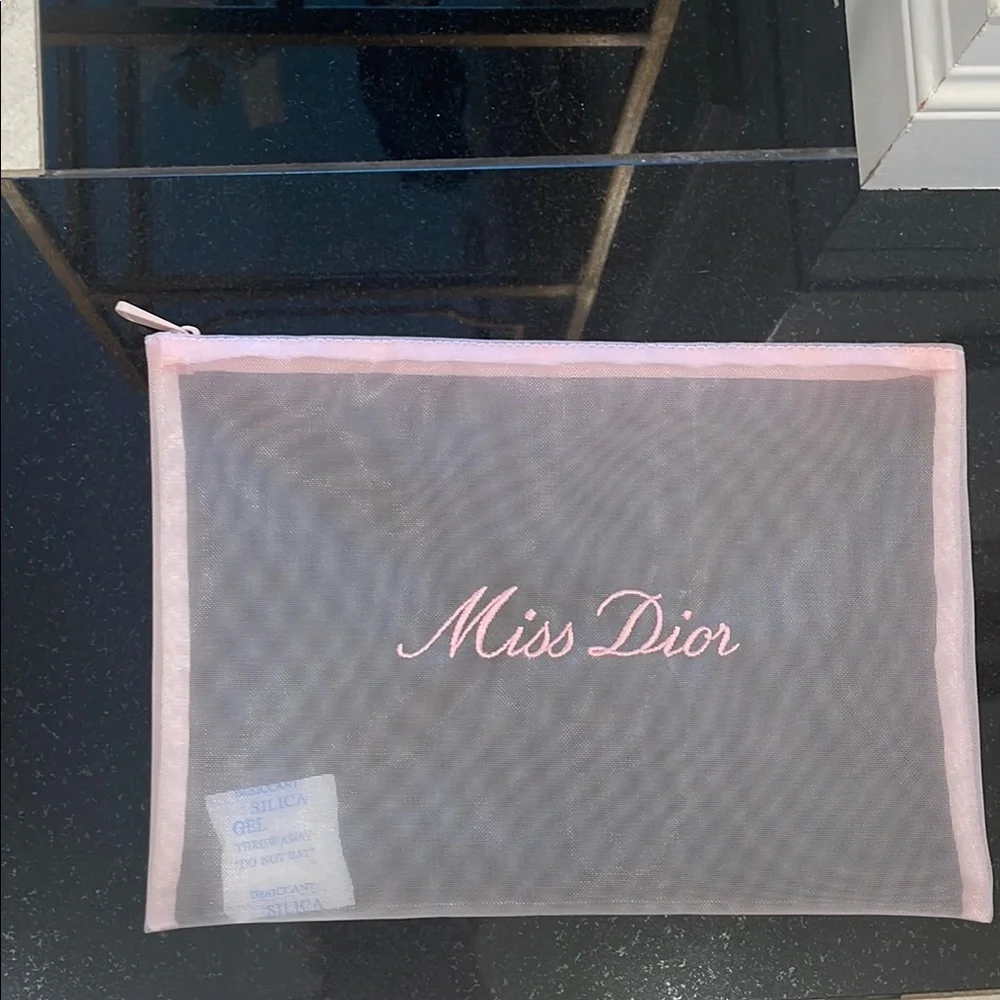 Dior Miss Dior Perfume and cosmetics bag Set with Necklace